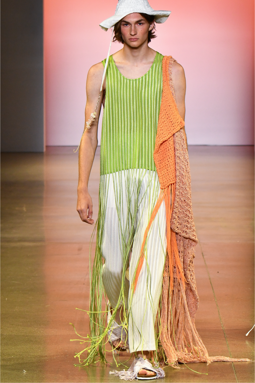 XU ZHI S/S 2020 RUNWAY